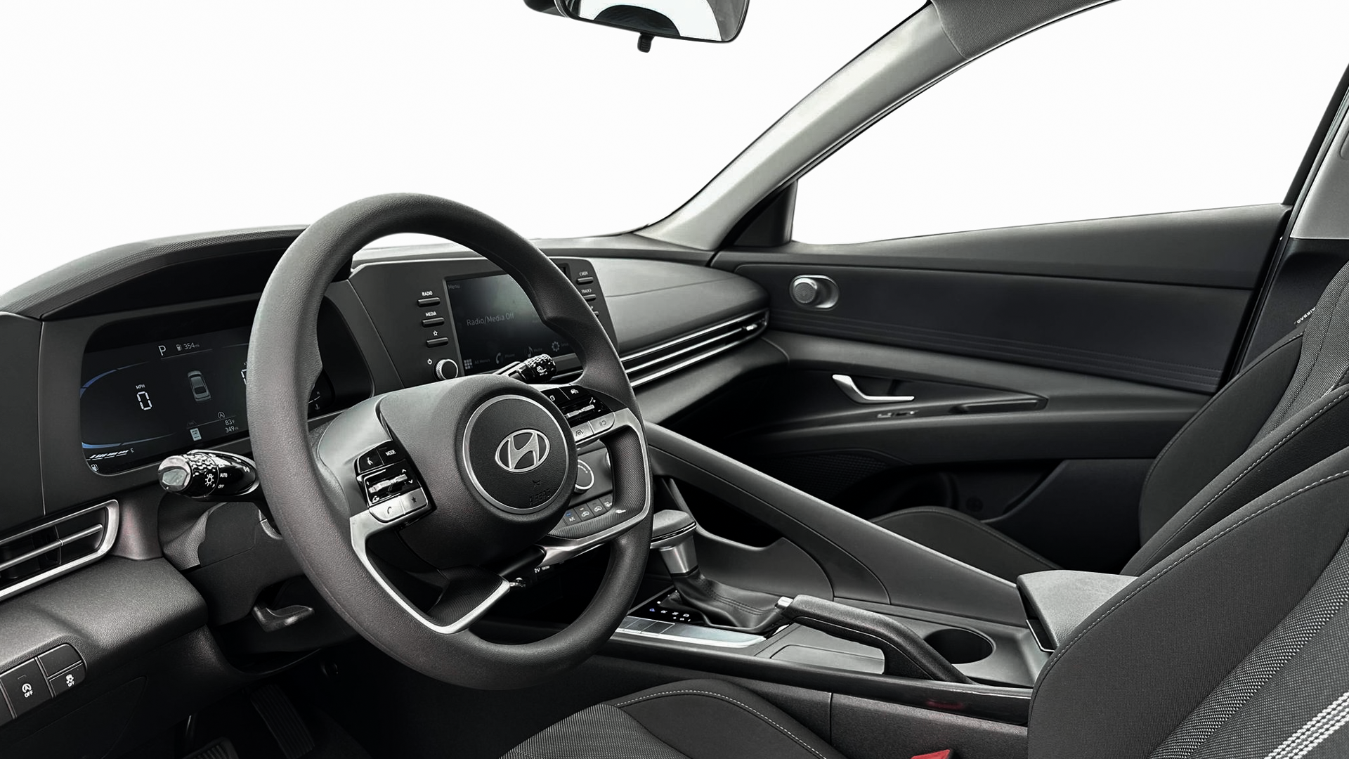2024 Hyundai ELANTRA SE