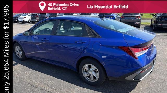 2024 Hyundai ELANTRA SE