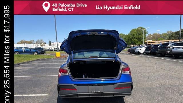 2024 Hyundai ELANTRA SE