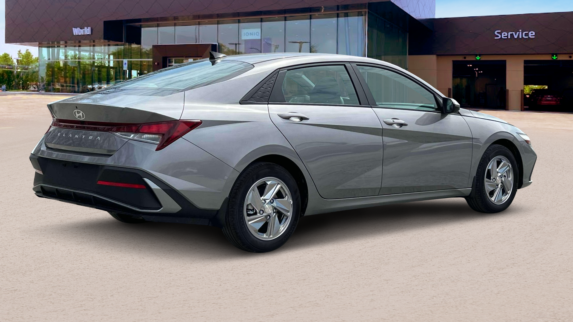 2024 Hyundai ELANTRA SE