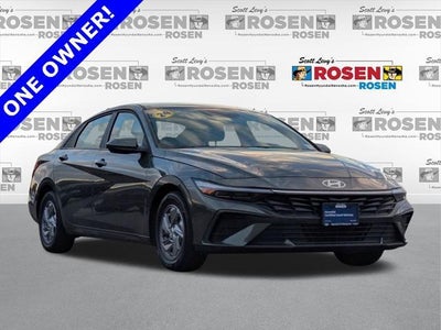 2024 Hyundai Elantra SE 4DR Sedan