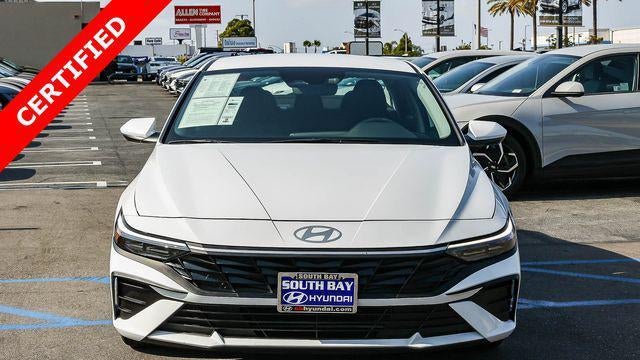 2025 Hyundai ELANTRA SE