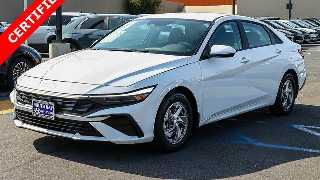 2025 Hyundai ELANTRA SE