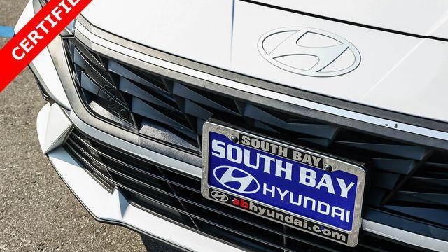2025 Hyundai ELANTRA SE