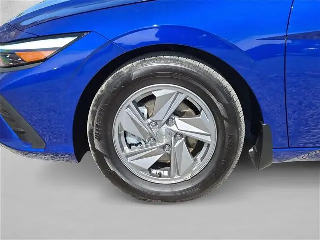 2025 Hyundai Elantra - $20,470