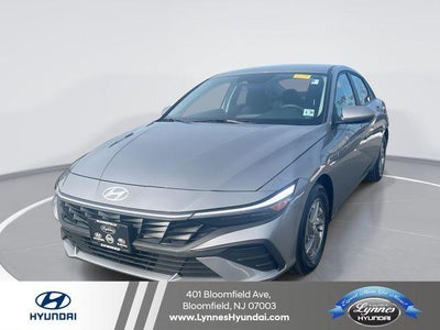 2025 Hyundai Elantra SE 4DR Sedan
