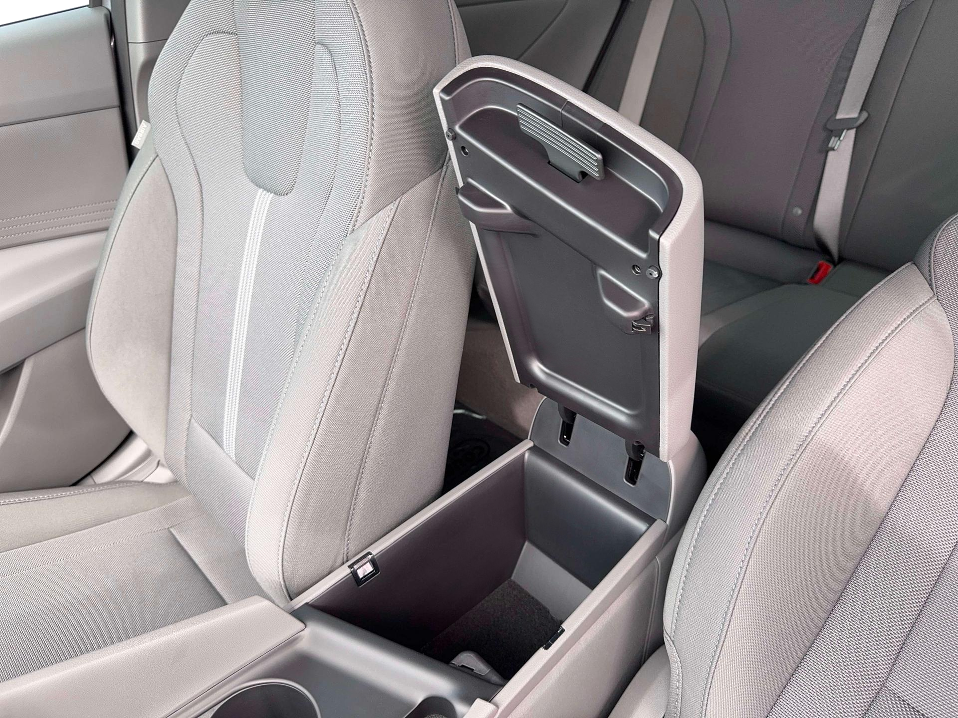2026 Hyundai Elantra - $23,416