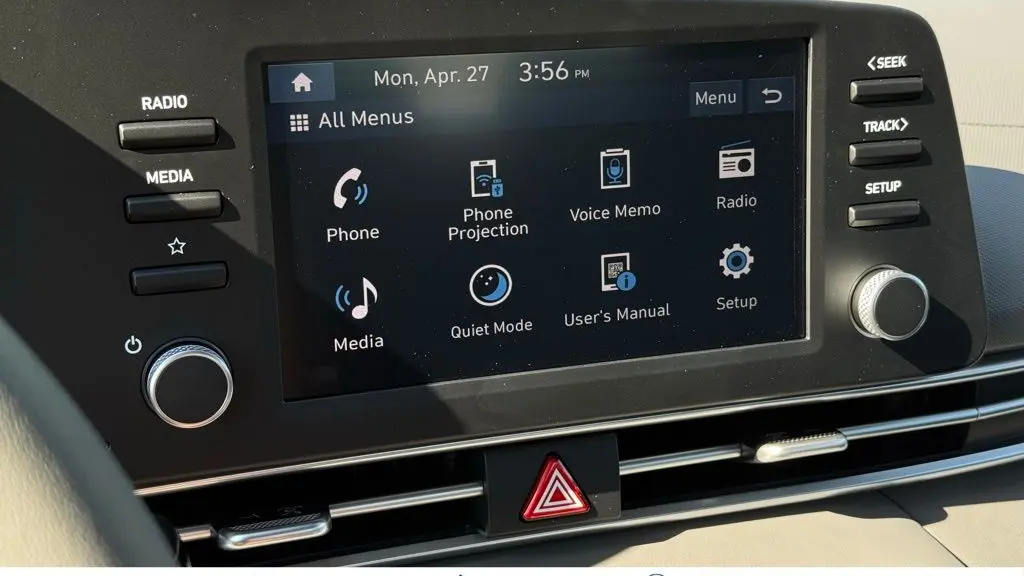 2026 Hyundai ELANTRA SE