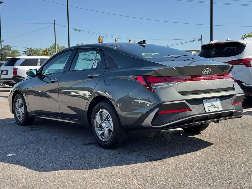 2026 Hyundai Elantra - $22,476