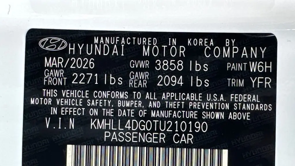 2026 Hyundai ELANTRA SE