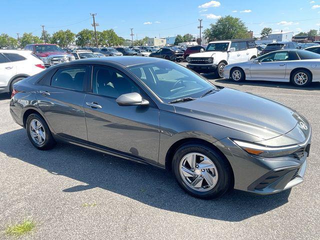 2024 Hyundai Elantra - $20,995