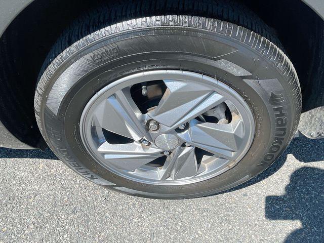 2024 Hyundai Elantra - $20,995