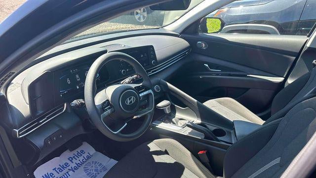 2024 Hyundai ELANTRA SE