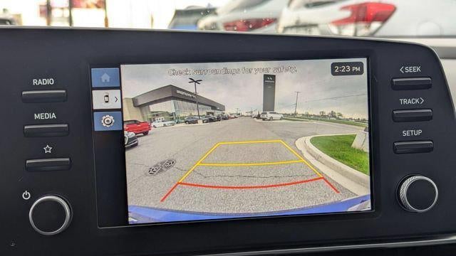 2024 Hyundai ELANTRA SE