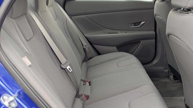 2024 Hyundai ELANTRA SE