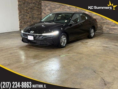 2025 Hyundai Elantra SE 4DR Sedan