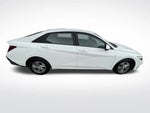 2025 Elantra Thumbnail 4