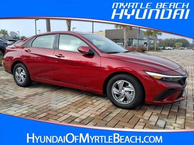 2025 Hyundai Elantra SE 4DR Sedan