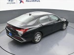 2025 Elantra Thumbnail 41