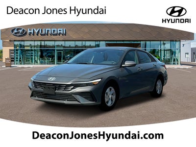 2025 Hyundai Elantra SE 4DR Sedan