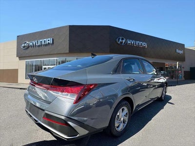 2025 Hyundai Elantra SE 4DR Sedan