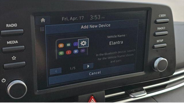 2025 Hyundai ELANTRA SE