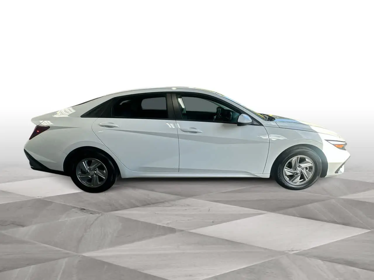 2026 Hyundai Elantra - $19,628