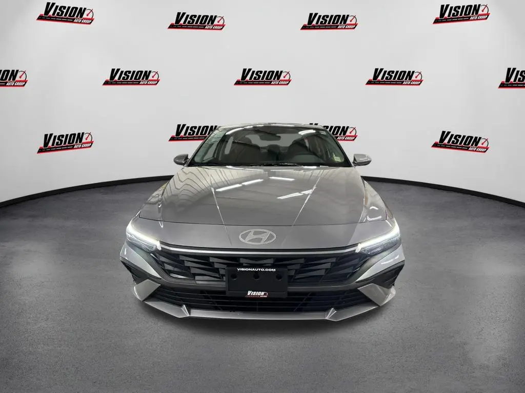 2026 Hyundai Elantra - $22,565