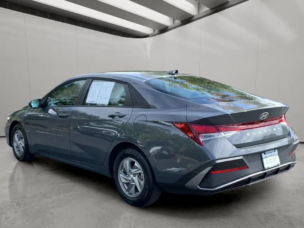 2026 Hyundai Elantra - $21,361