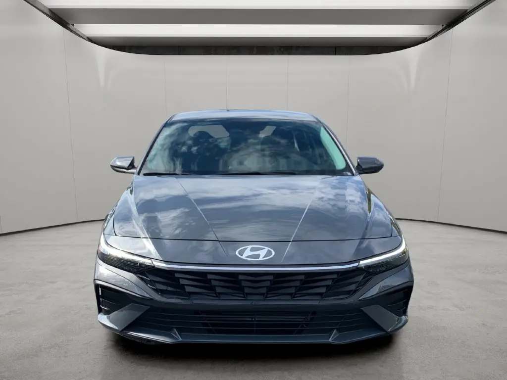 2026 Hyundai Elantra - $21,361