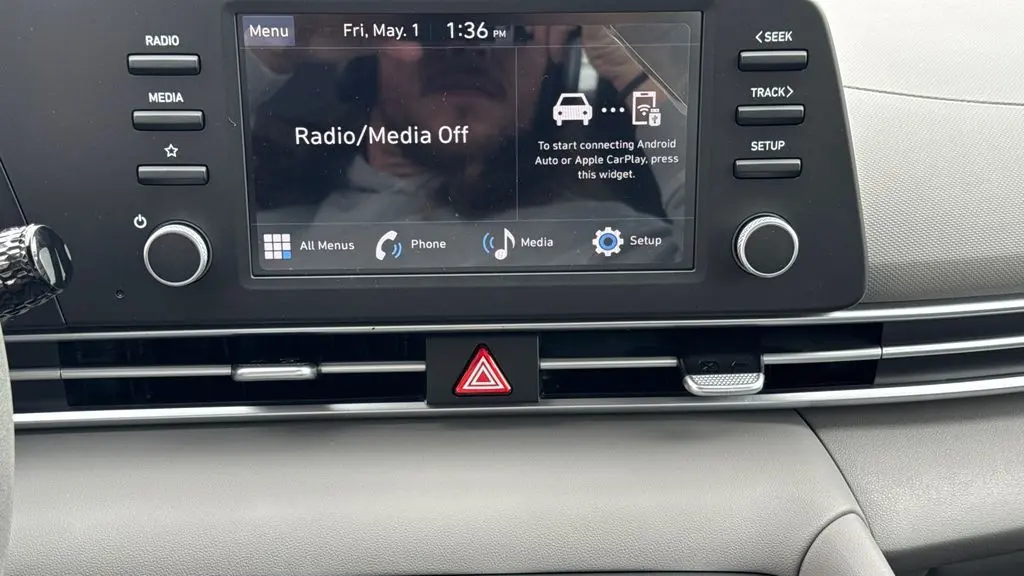 2026 Hyundai ELANTRA SE