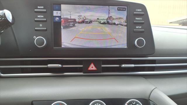 2024 Hyundai ELANTRA SE