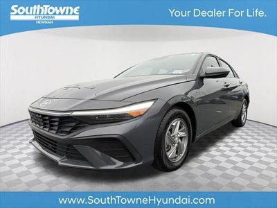 2024 Hyundai Elantra SE 4DR Sedan