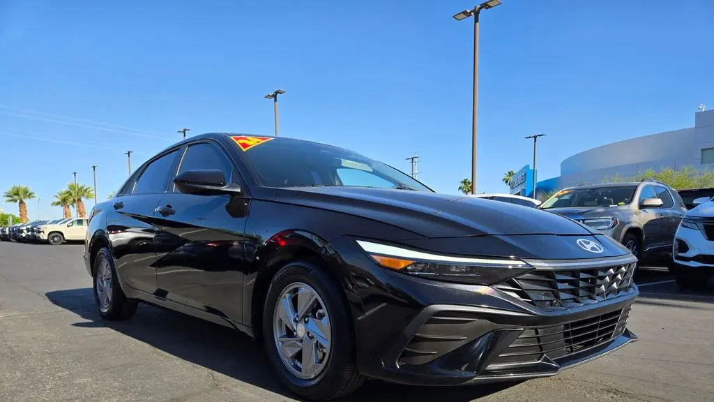 Preowned 2024 Hyundai ELANTRA SE for Sale
