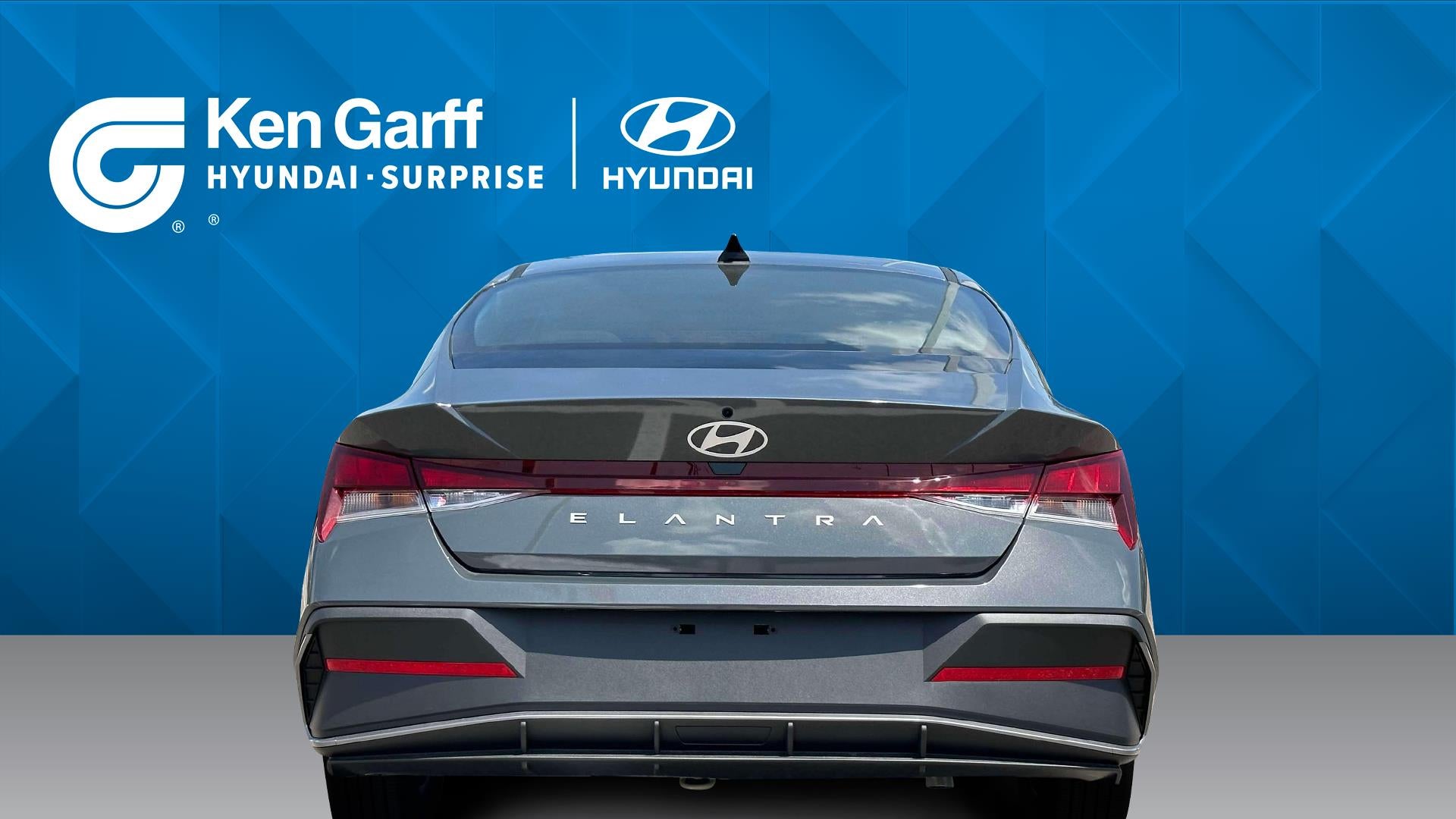 2024 Hyundai ELANTRA SE