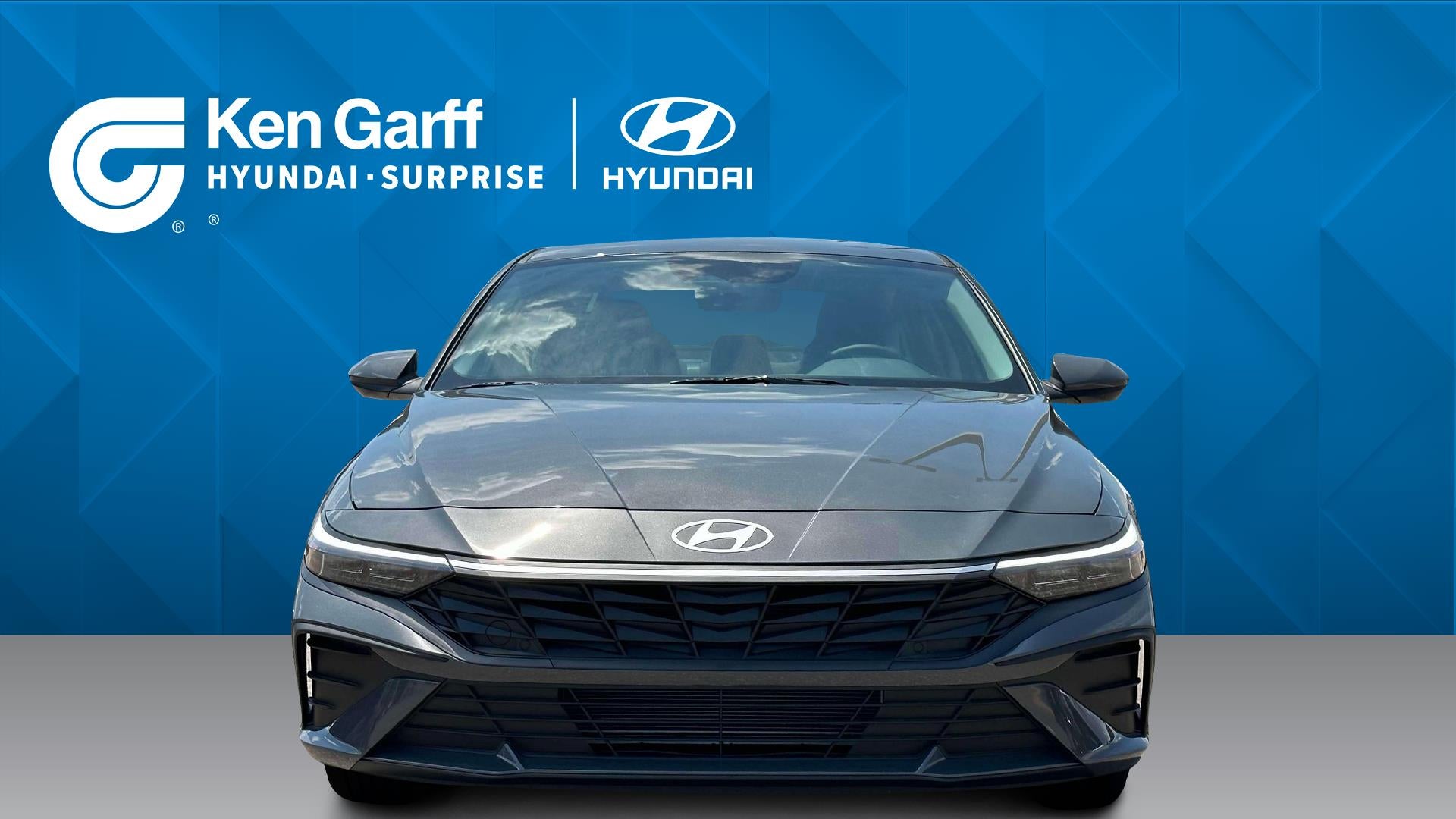 2024 Hyundai ELANTRA SE