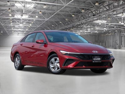 2024 Hyundai Elantra SE 4DR Sedan