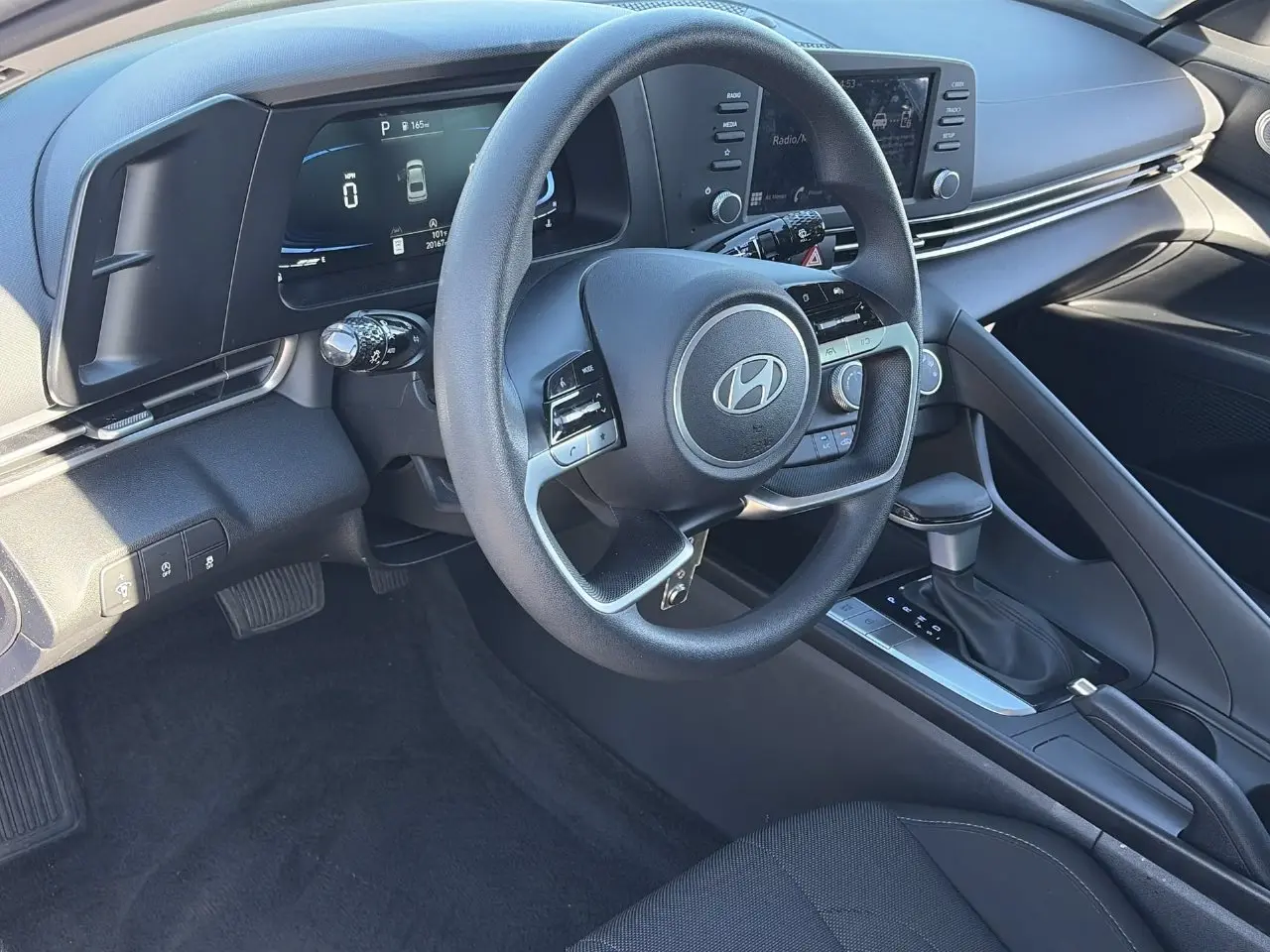 2025 Hyundai Elantra - $19,488