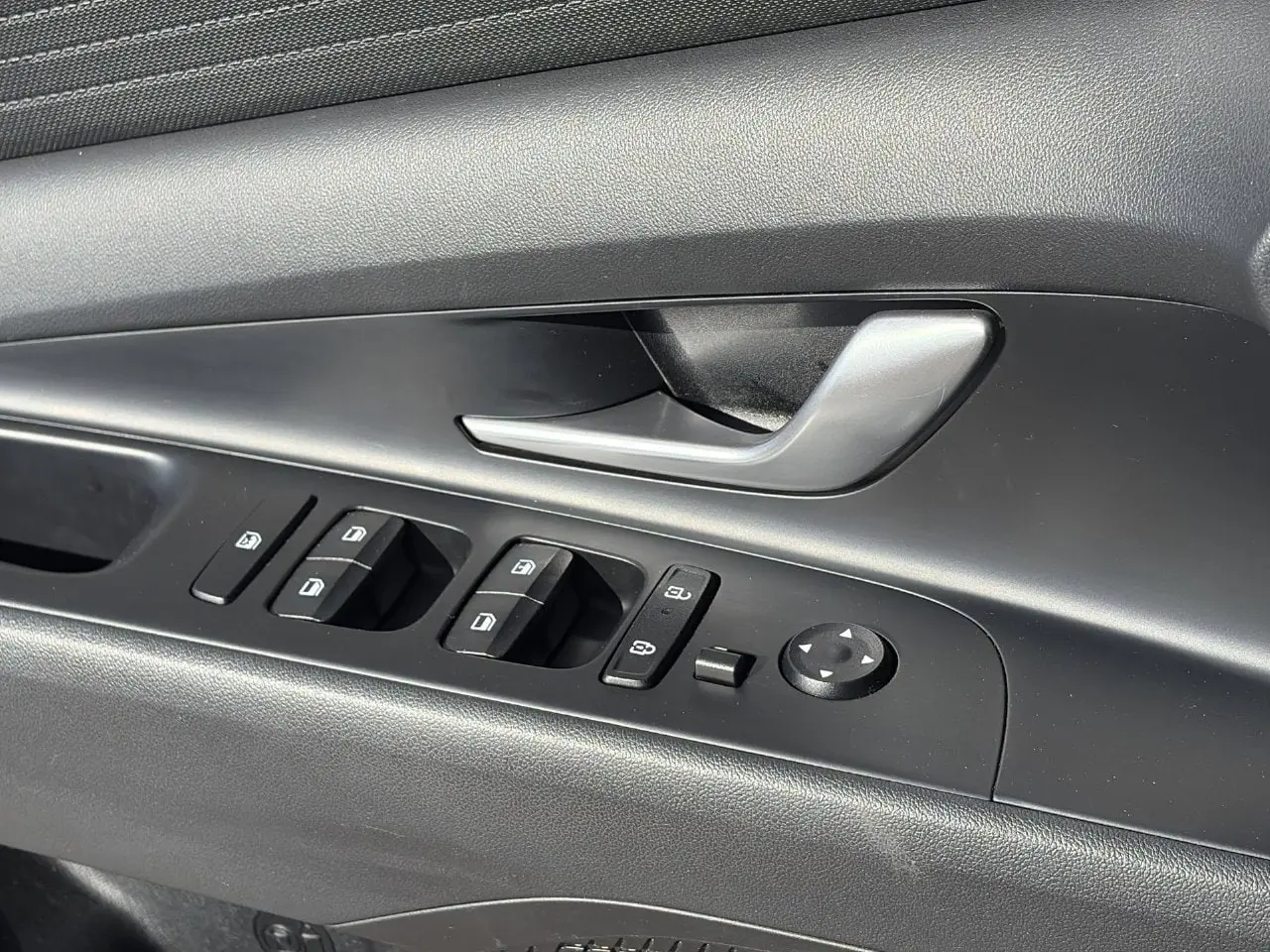 2025 Hyundai Elantra - $19,488