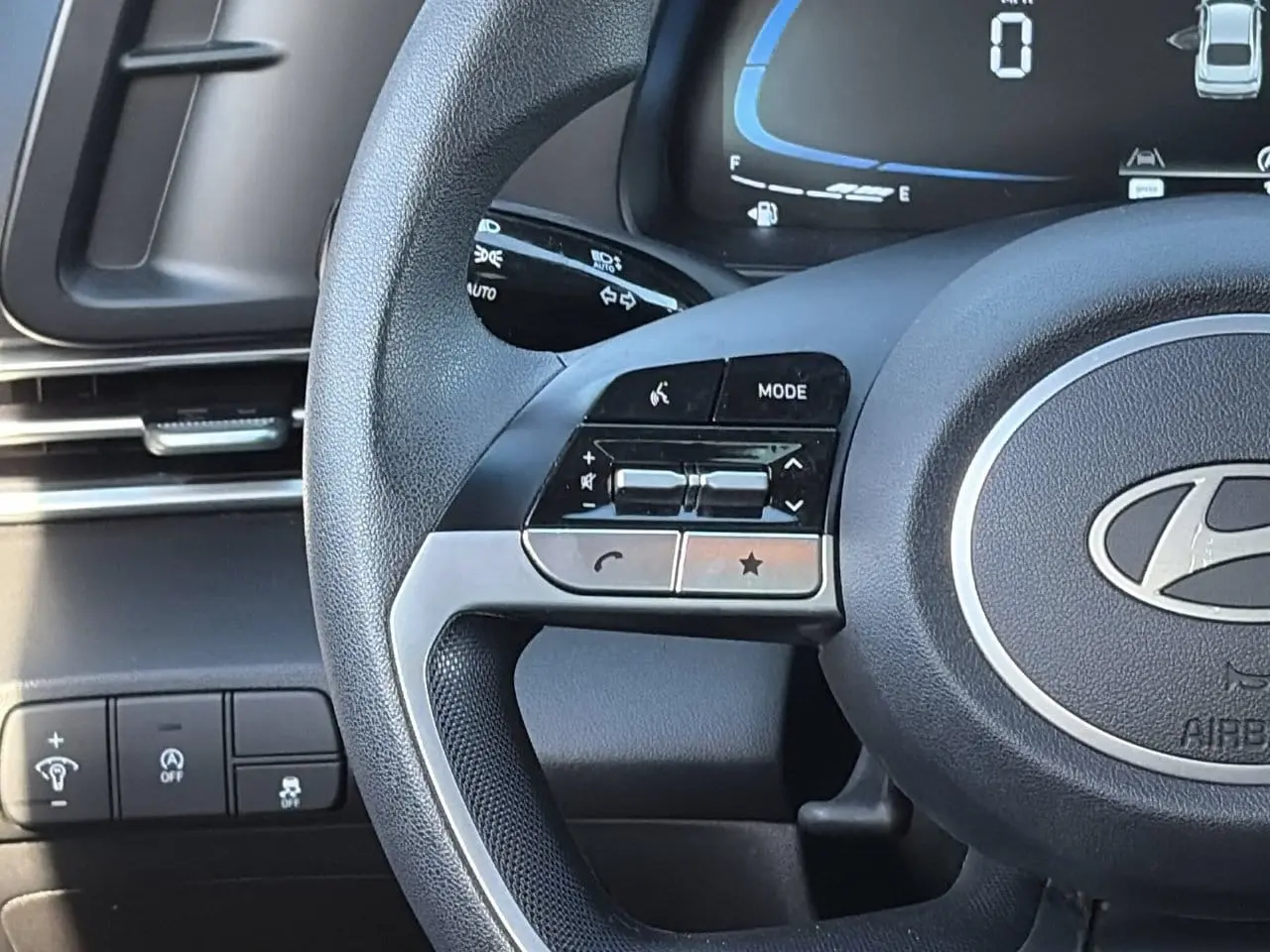 2025 Hyundai Elantra - $19,488