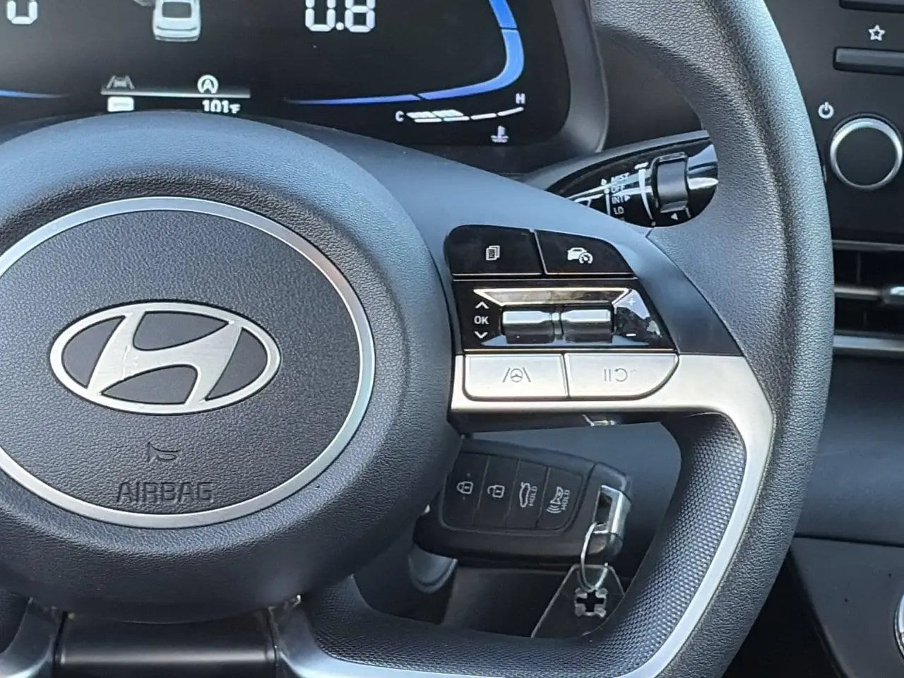 2025 Hyundai Elantra - $19,488