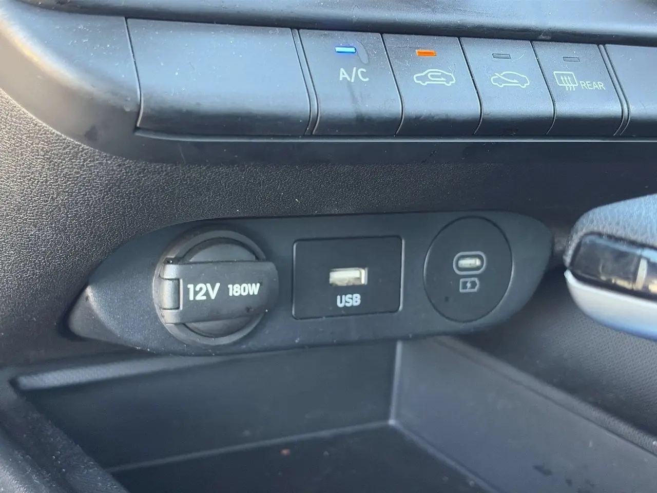 2025 Hyundai Elantra - $19,488