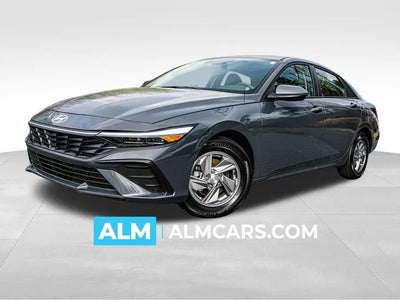 2025 Hyundai Elantra SE 4DR Sedan