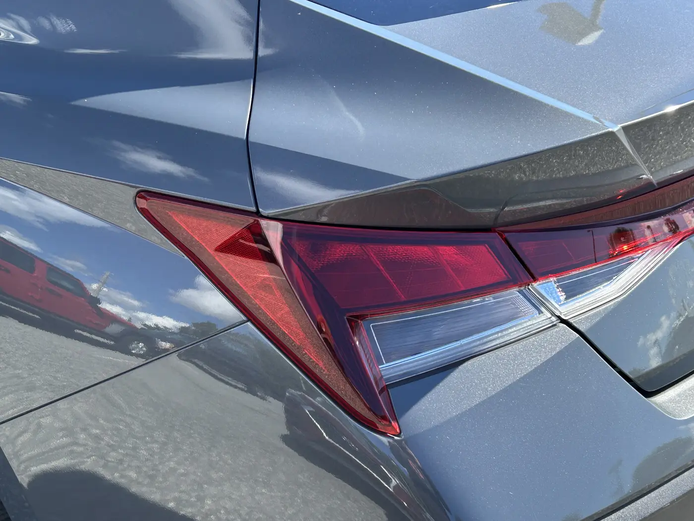 2025 Hyundai Elantra - $20,275