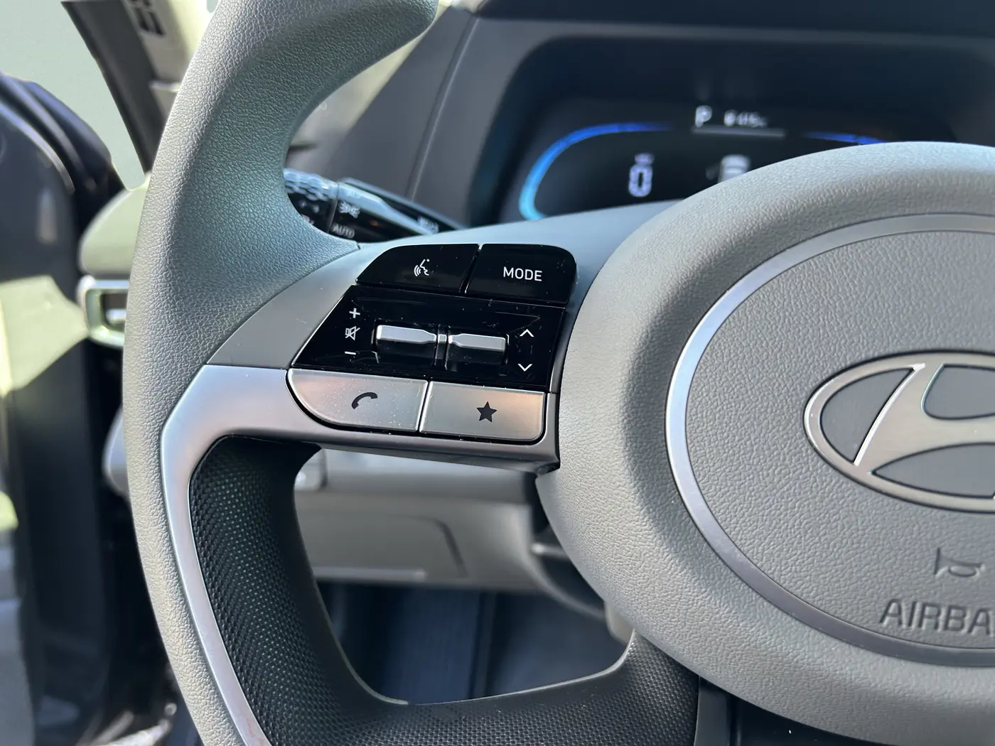 2025 Hyundai Elantra - $20,275