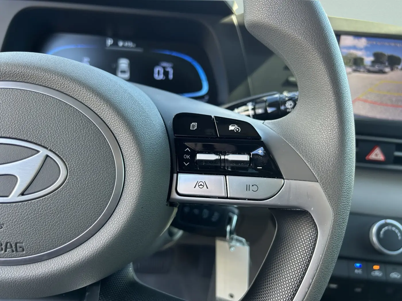 2025 Hyundai Elantra - $20,275