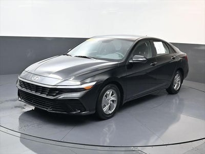 2026 Hyundai Elantra SE 4DR Sedan