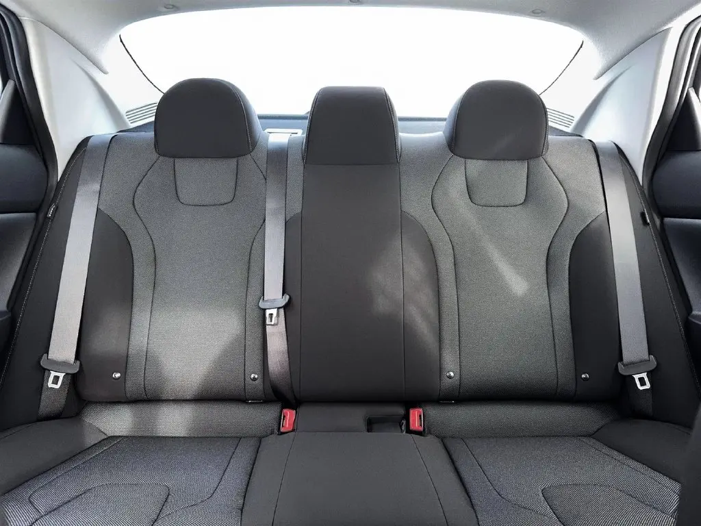 2026 Hyundai Elantra - $23,555