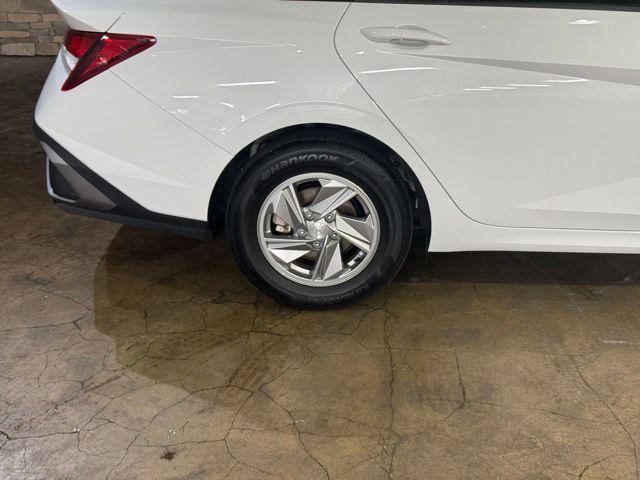 2026 Hyundai Elantra - $22,415