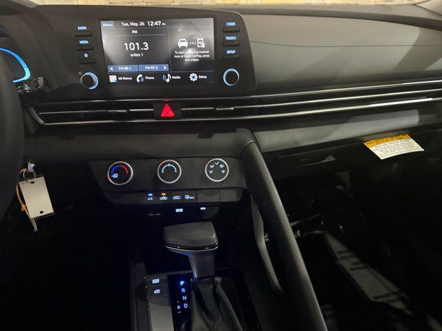 2026 Hyundai Elantra - $22,415